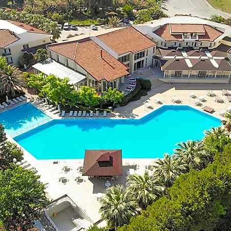 Lycus River Thermal Otel 4*