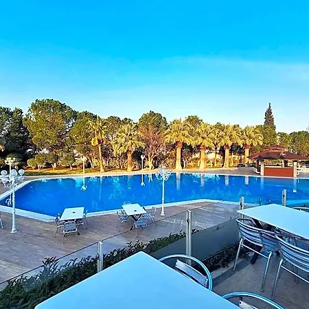 Lycus River Thermal Otel 4*