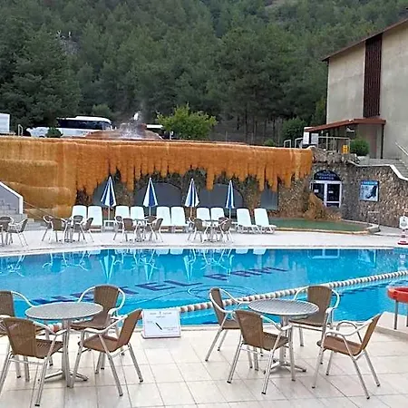 Lycus River Thermal Otel